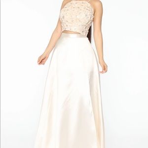 Silky  Beige Skirt Set 
Size: M